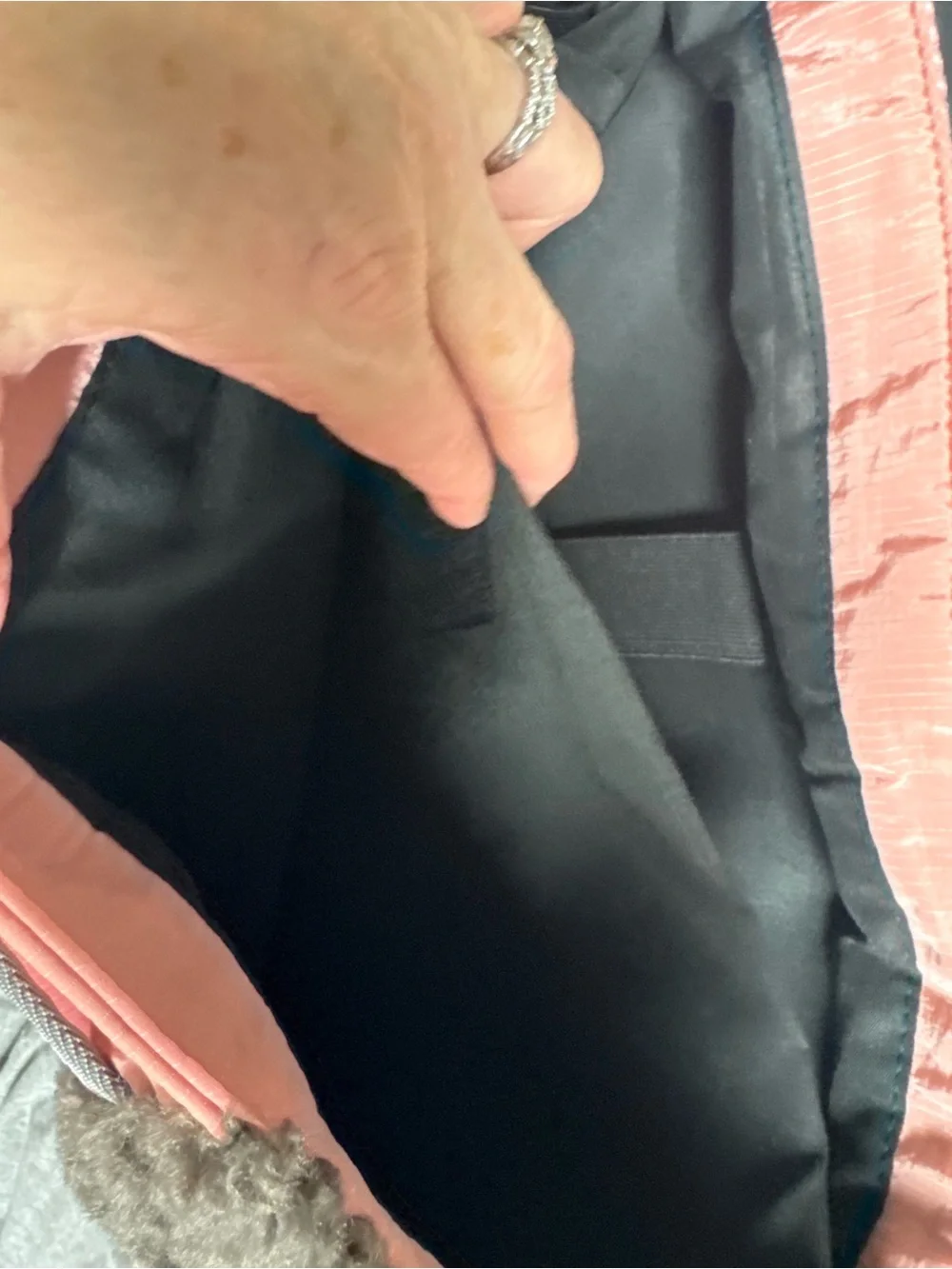 FP Movement Playoff Sherpa Messenger Bag in Pink Like New! RT $138